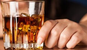 Někteří Češi během nouzového stavu zvýšili spotřebu alkoholu. Ten však oslabuje imunitu