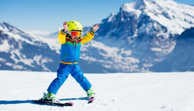 Dorostlo už vaše dítě k prvním lyžím?